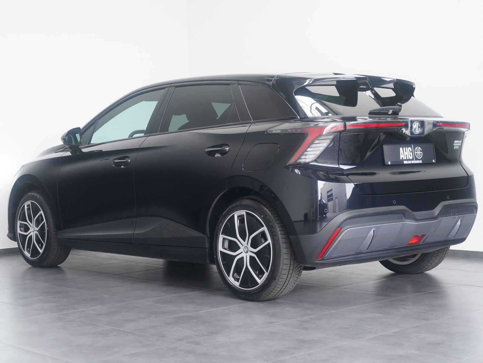 Fahrzeugabbildung MG MG4 Luxury 150KW/64KWH/WÄRMEPUMPE/V2L