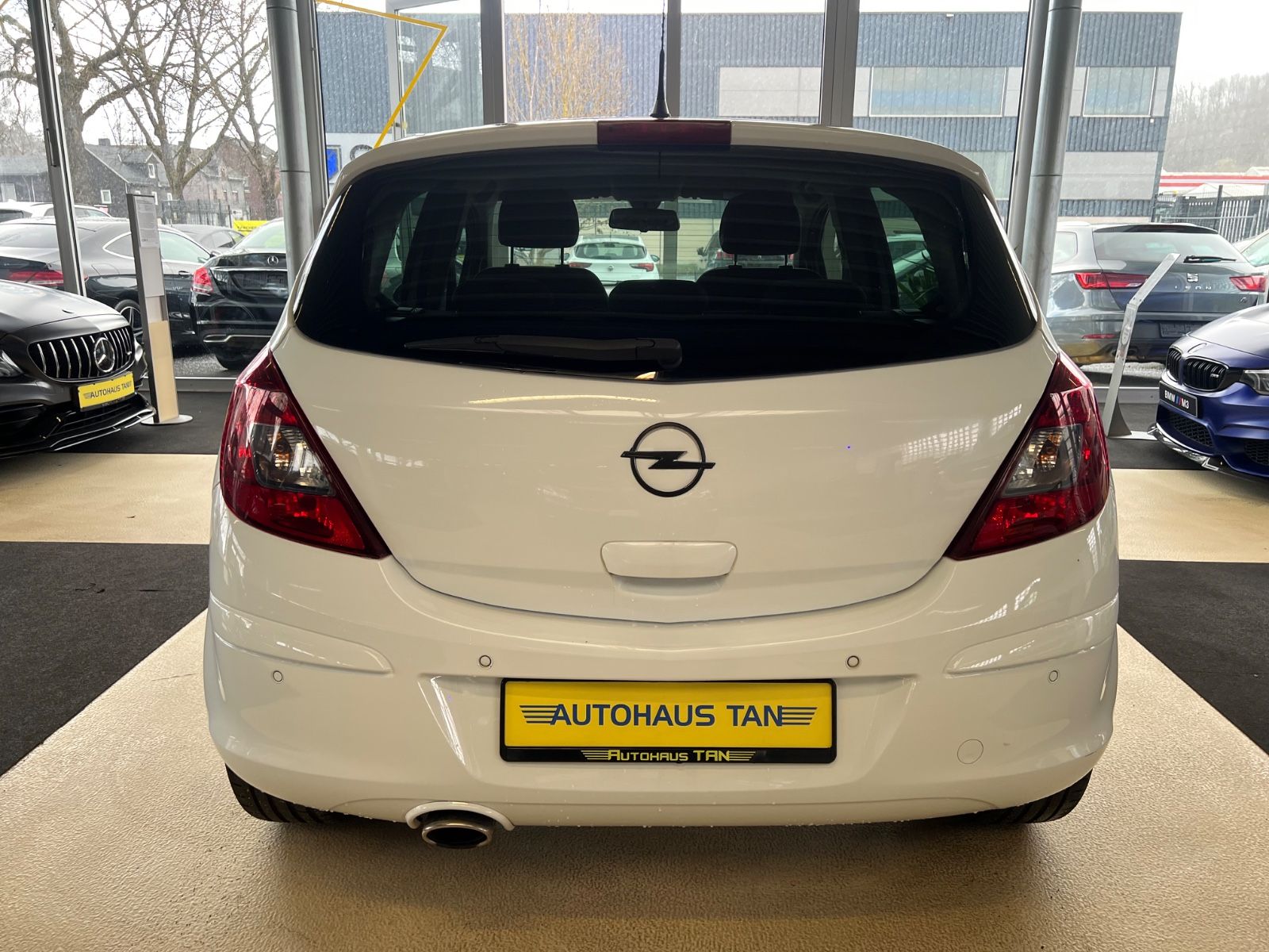 Fahrzeugabbildung Opel Corsa D Color Edition Sport