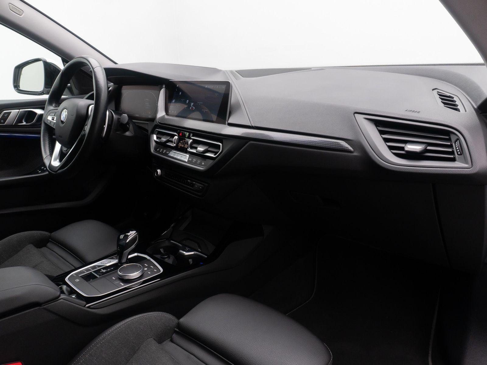 Fahrzeugabbildung BMW 220d Gran Coupé Sport Line HUD DAB Alarm Komfort