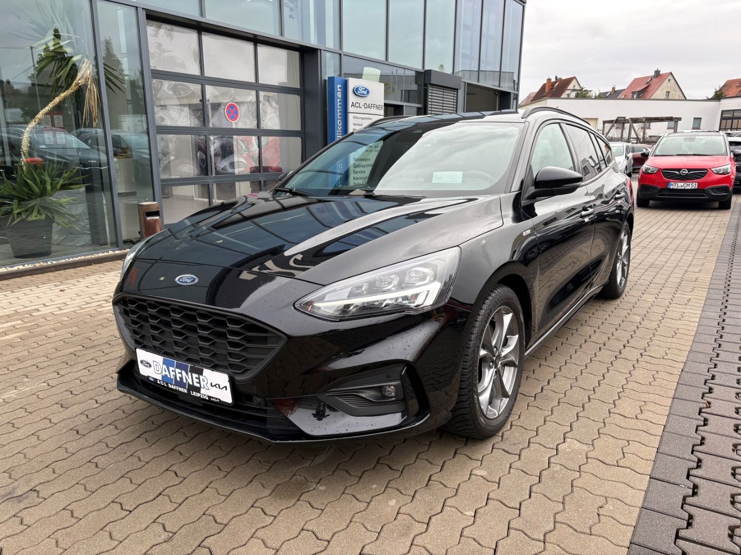 Fahrzeugabbildung Ford Focus Turnier ST-Line SpurhalteASS LED Kamera