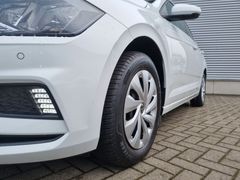 Fahrzeugabbildung Volkswagen Polo 1.0 Comfortline APP PDC SHZ KLIMA