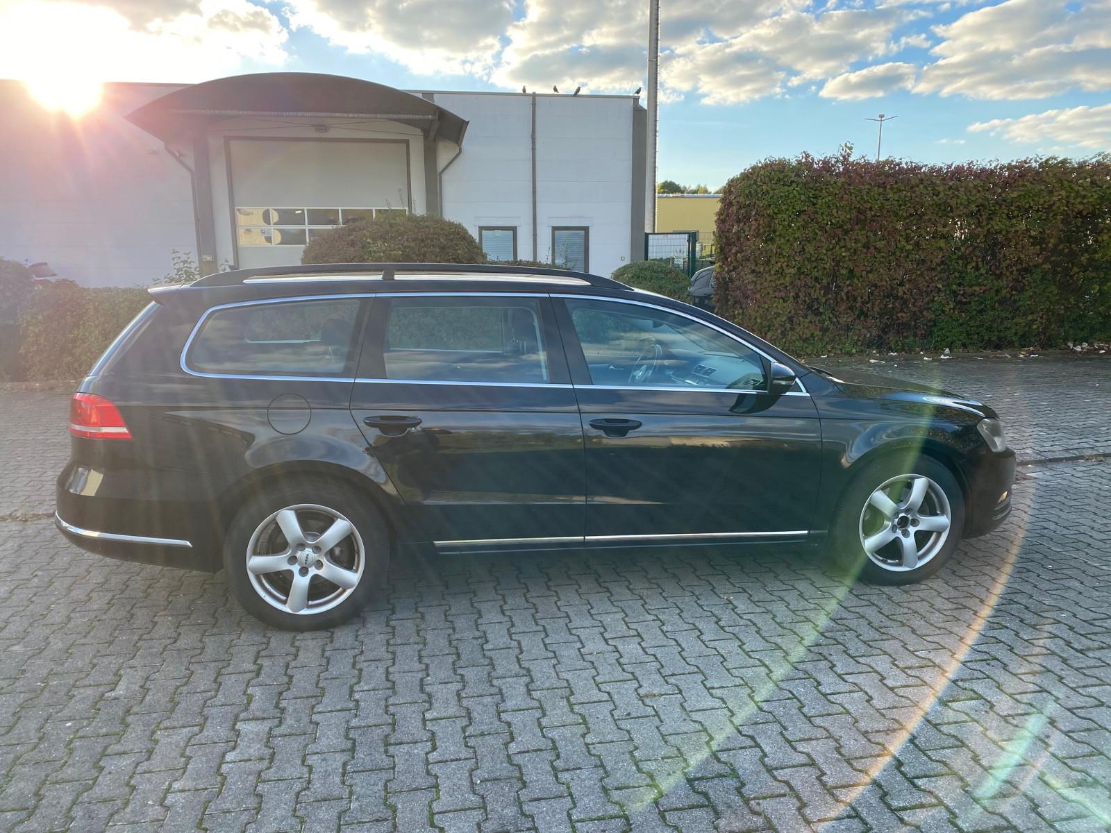 Volkswagen Passat 2011 — photo 7