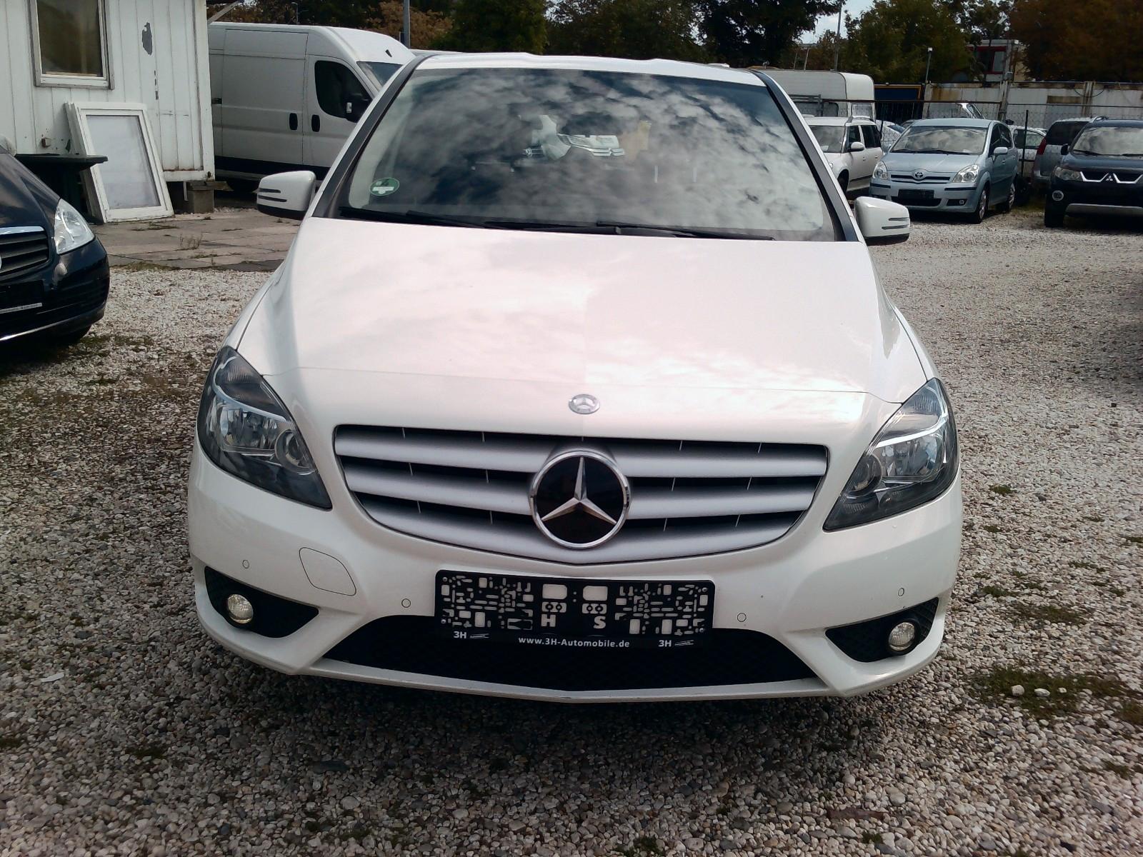 Mercedes-Benz B 180 NAVI PDC SHZ