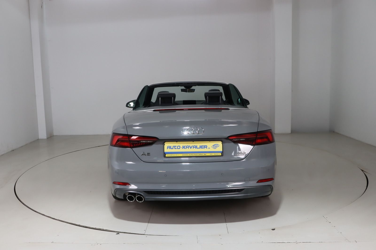 Fahrzeugabbildung Audi A5 Cabriolet 3.0 TDI Quattro S-line