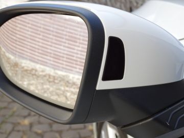 Volkswagen Golf - 10