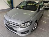 Mercedes-Benz B 200 CDI*URBAN*AUTO*LED*KAMER*SHZ*NAV*AHK*LEDER - Mercedes-Benz B 200: mit Navigationssystem