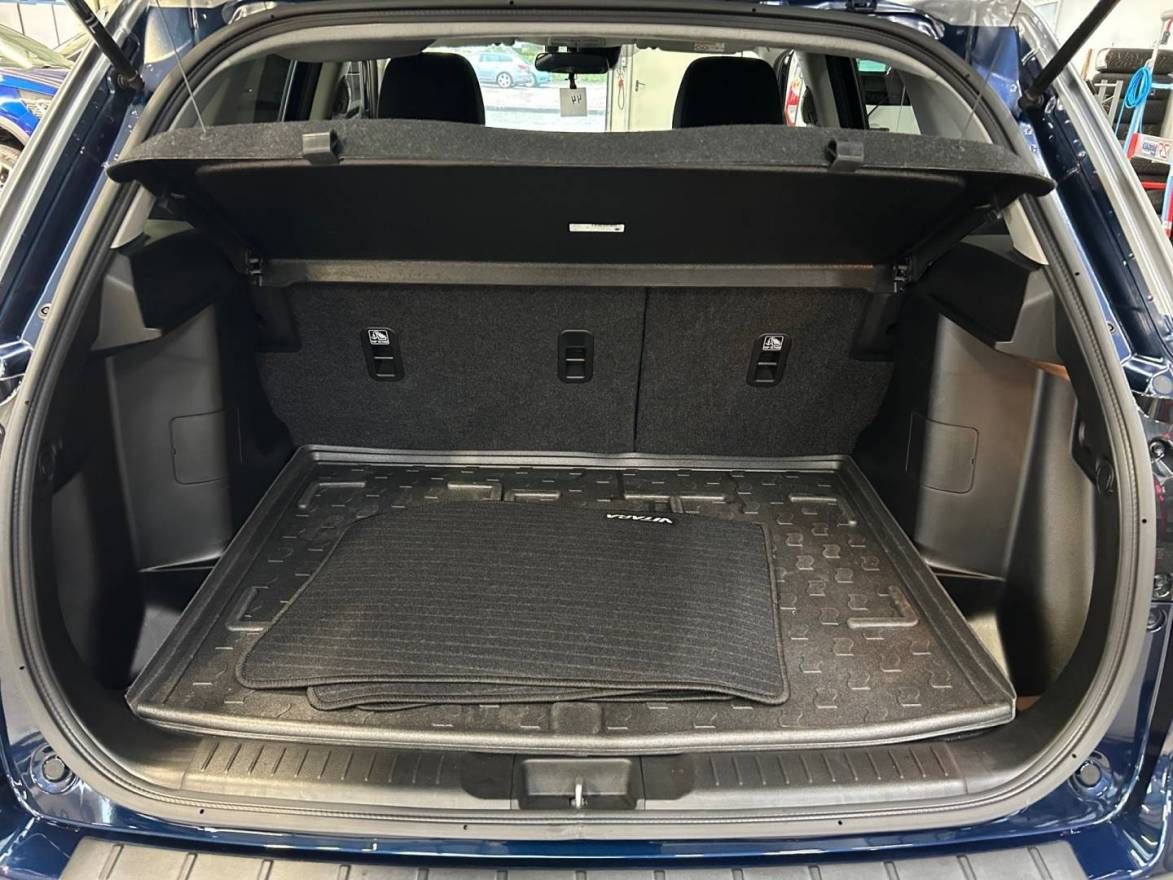 Fahrzeugabbildung Suzuki Vitara 1.4 Boosterjet Hybrid Comfort 'SHINKAI'