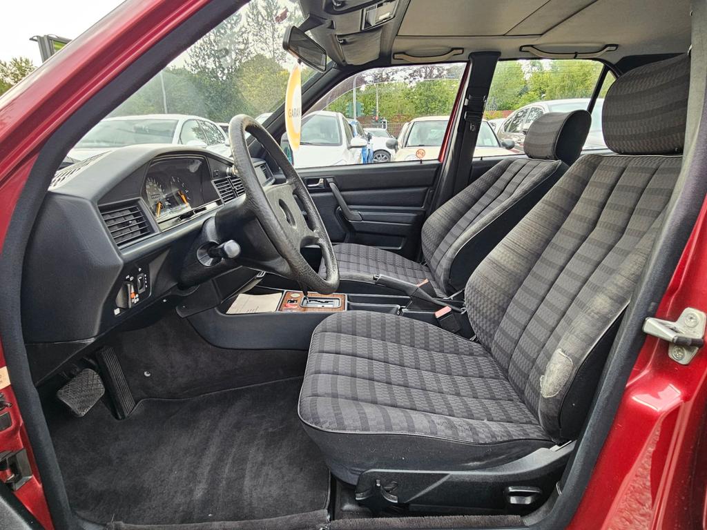 Mercedes-Benz 190
