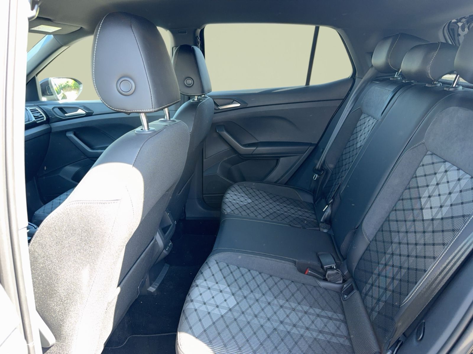 Volkswagen T-Cross - Bild 13