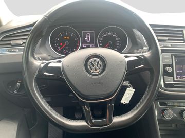 Volkswagen Tiguan - 9