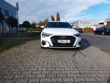 Audi A3 40 TFSI e S line Sb, Matrix, B&O, AHK, etc...