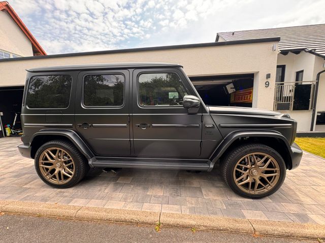 Mercedes-Benz G -Klasse 63 AMG 2025 Night Black Magno Carbon