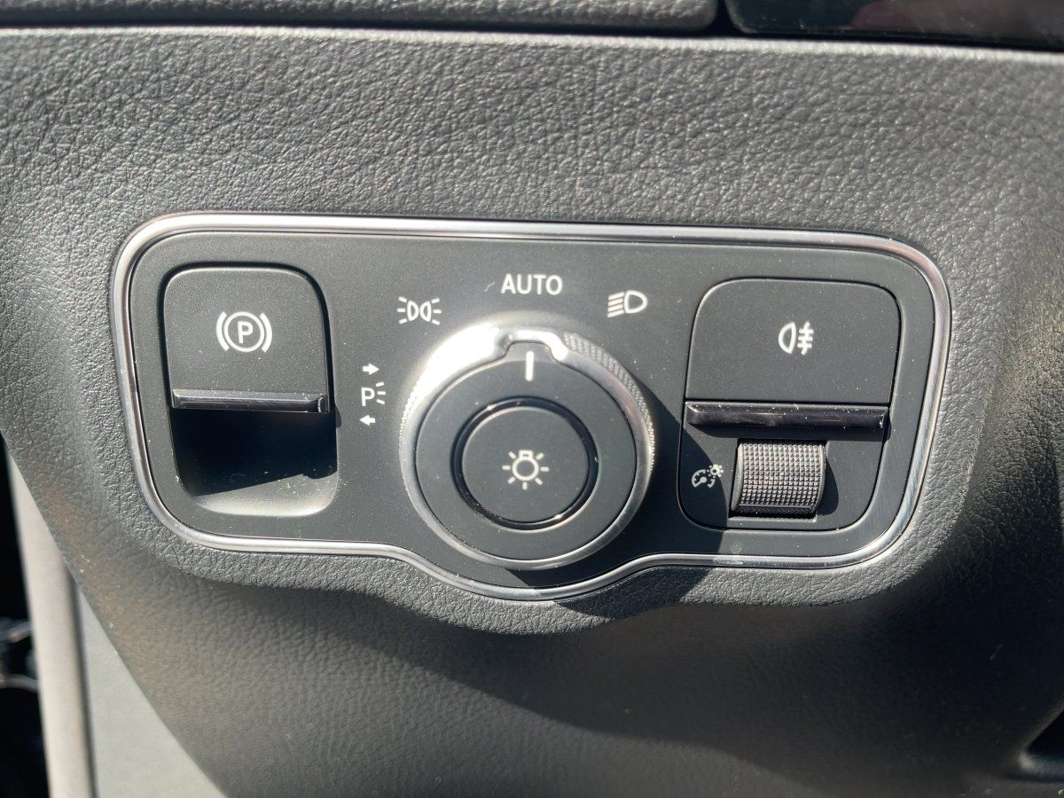 Fahrzeugabbildung Mercedes-Benz GLA 200 d AMG/Night/Pano/Kamera/AHK
