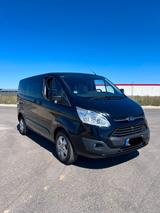 Ford Tourneo Custom 2,2 TDCI - gebrauchte Ford Tourneo Custom aus dem Jahr 2015