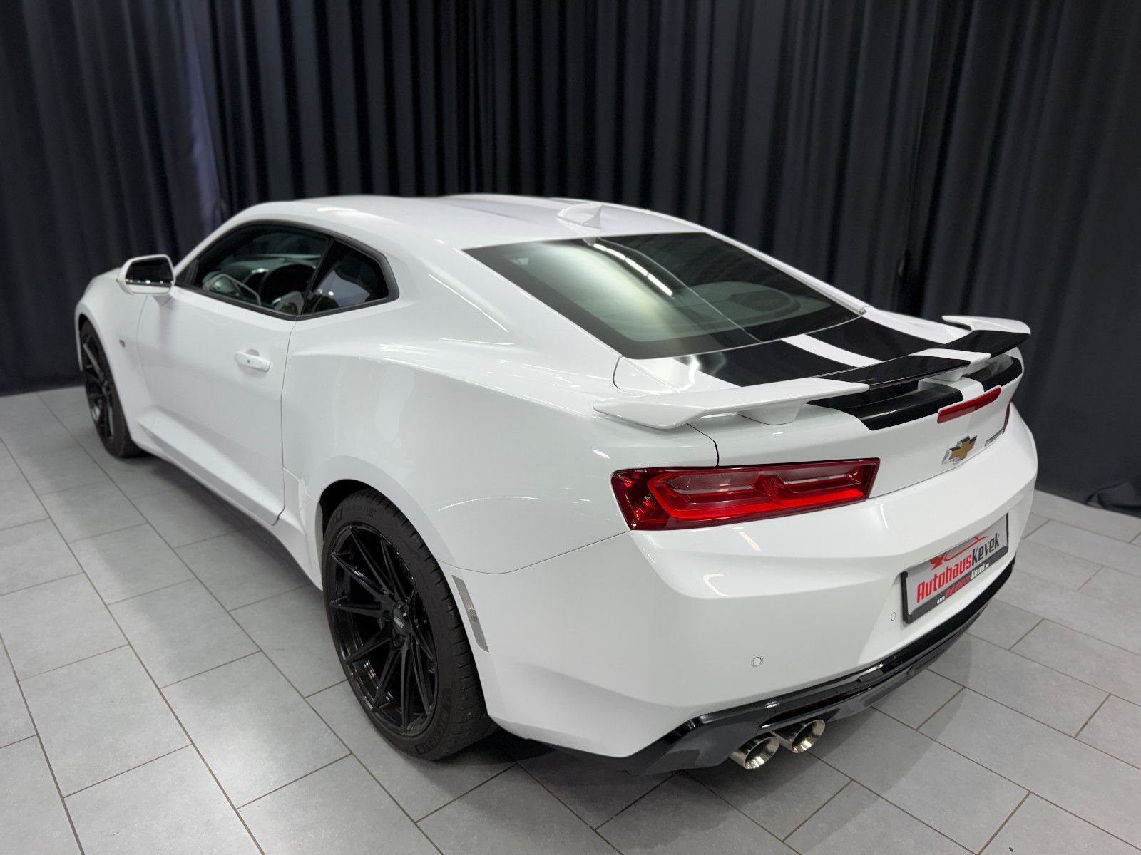 Fahrzeugabbildung Chevrolet Camaro Coupé V8|SCHALTER|RECARO|DEUTSCHES FZG|