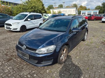 Volkswagen Golf - 1