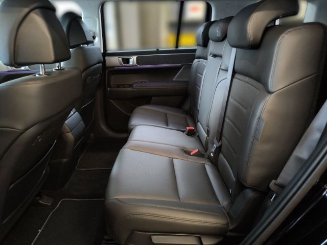 Fahrzeugabbildung Hyundai SANTA FE HEV 5-Sitzer (MY25) 1.6 T-GDI (215 PS)