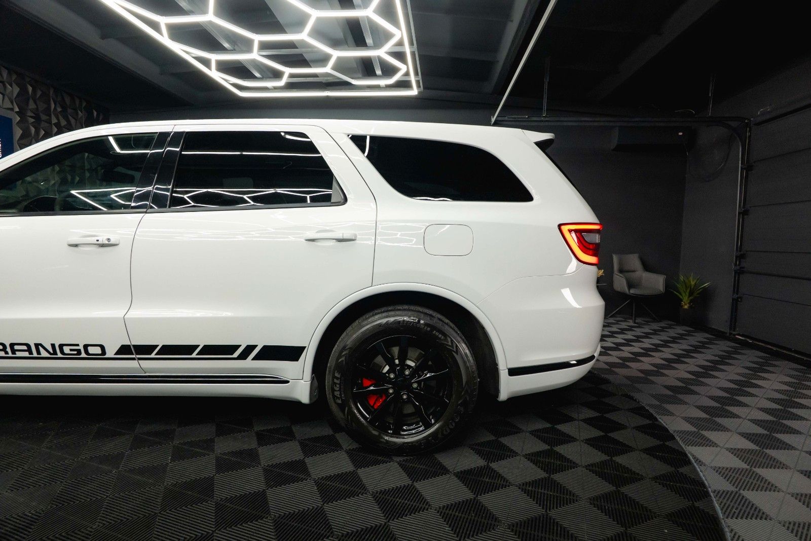 Fahrzeugabbildung Dodge Durango 5.7 V8 R/T SRT 4x4 Night-Paket Modell 22
