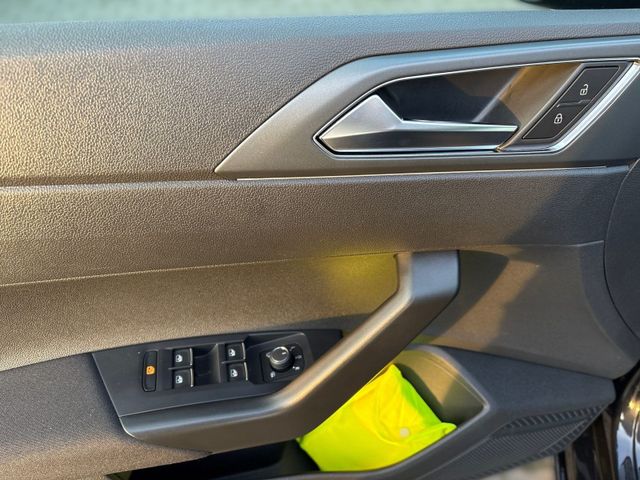 Taigo 1.5 TSI DSG R LINE IQ.LIGHT+AHK+ACC+NAVI++