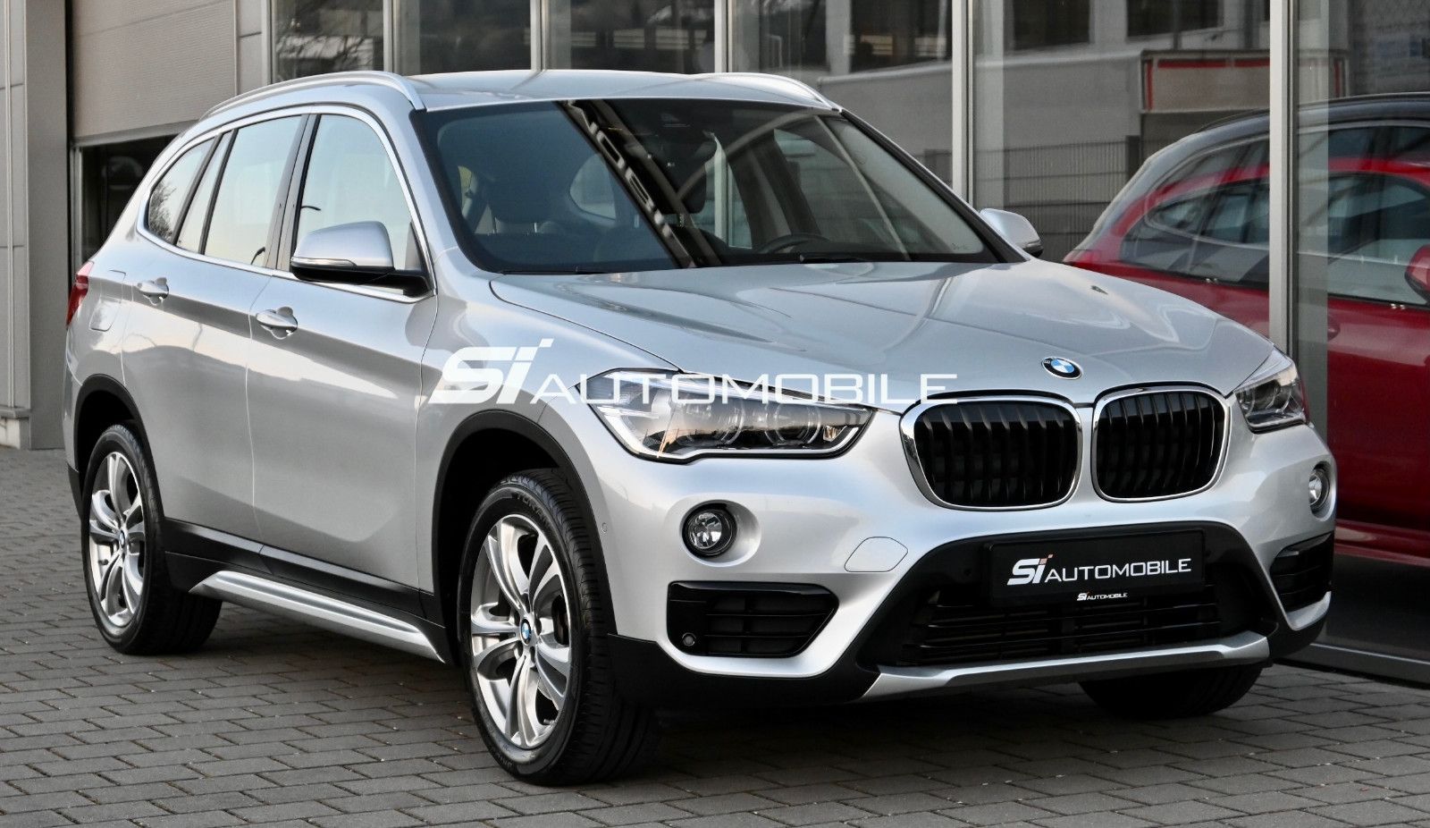 Fahrzeugabbildung BMW X1 xDr. 18d Sport Line °AHK°LEDER°HEAD-UP°KAMERA