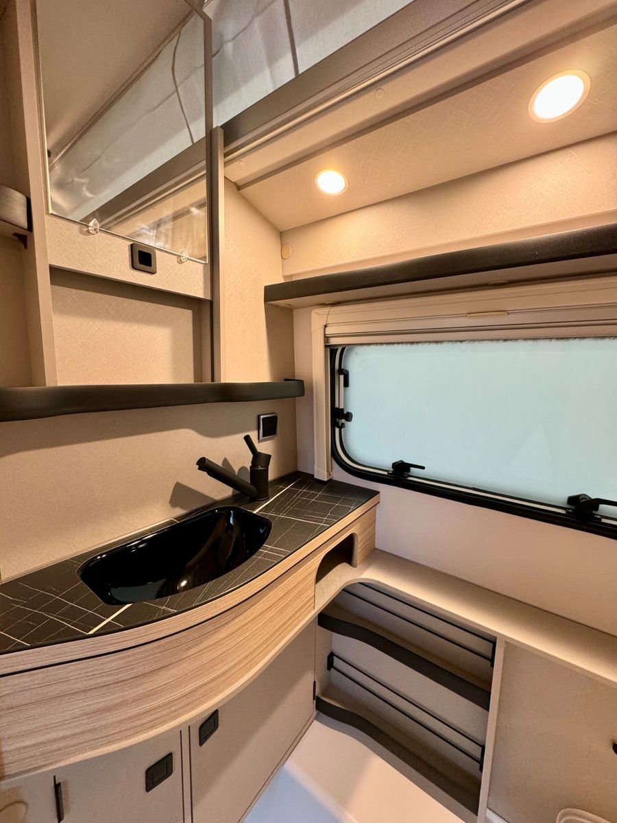 Fahrzeugabbildung HYMER / ERIBA / HYMERCAR Eriba Touring 530 - 8.629€ SPAREN