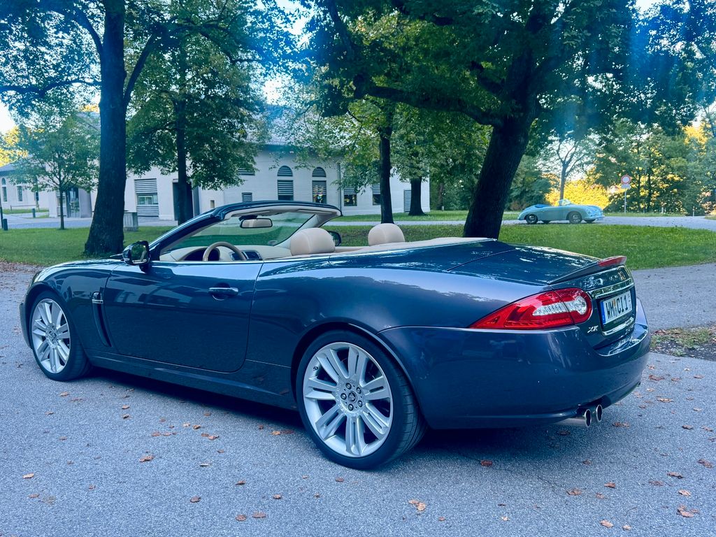 Jaguar XKR