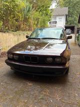 BMW E34 520 - neu lackiert! - BMW 5er Reihe: Kombi, E34