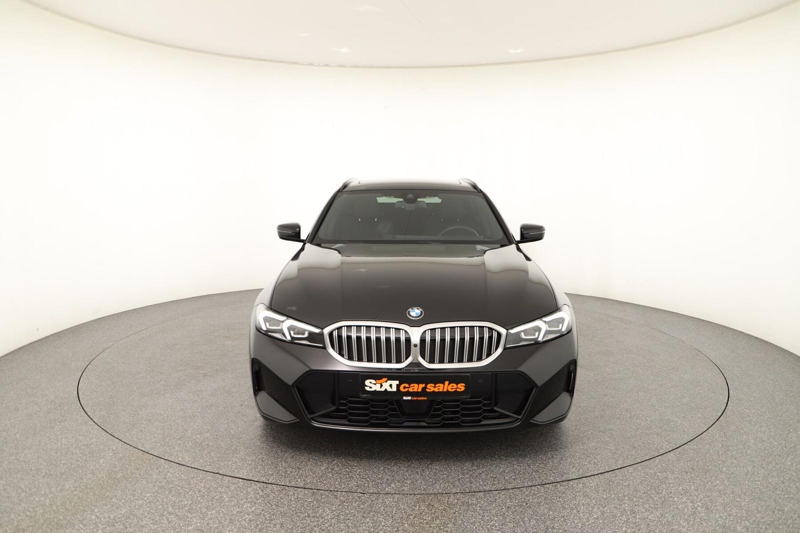 BMW 330i xDrive M Sport 360°*ACC*AHK*Pano*HUD*NAV*LM