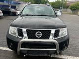 Nissan Navara Pickup Double Cab LE V6 4X4 - Nissan Navara V6 mit Diesel-Antrieb