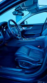 Jaguar XF 20d Portfolio/Vollausstattung,Gepflegt,Privat - Jaguar XF aus 2015