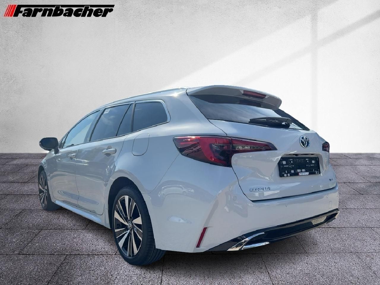 Fahrzeugabbildung Toyota Corolla TS 2,0 Hybrid Teamplayer *Technikpaket