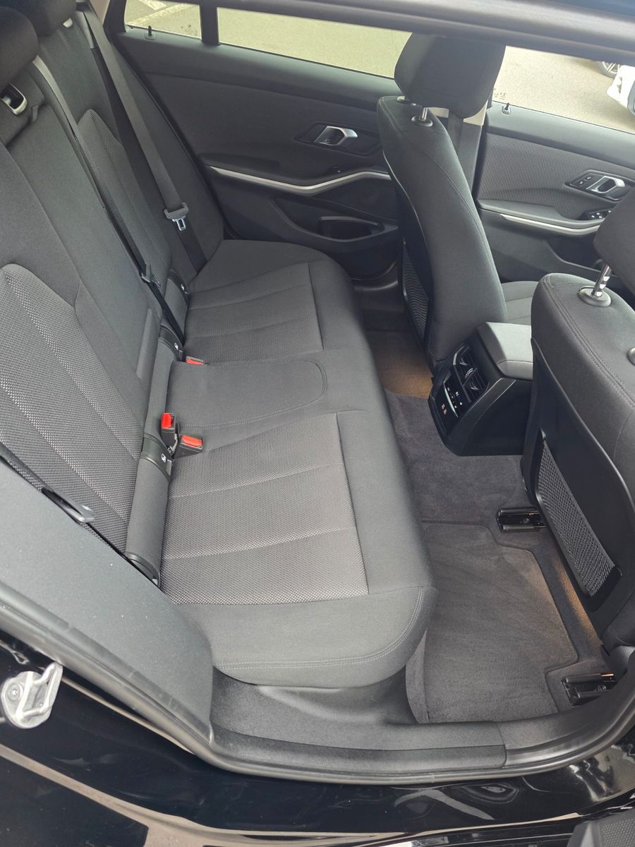BMW 318 3 Touring 318 i Advantage foto 17