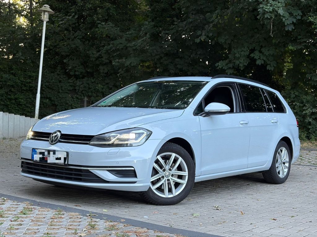 Image of Volkswagen Golf