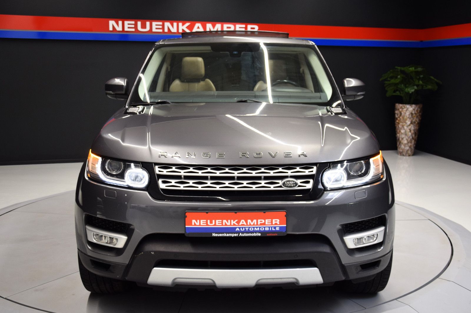 Fahrzeugabbildung Land Rover Range Rover Sport S Pano Leder LED Tempomat
