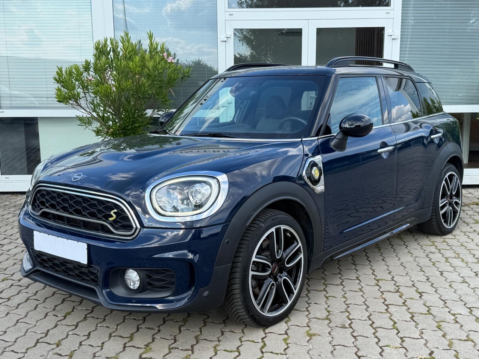 MINI Countryman Cooper SE ALL4 JCW*LED*Navi*Panorama*