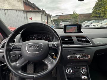 Audi Q3 - 10
