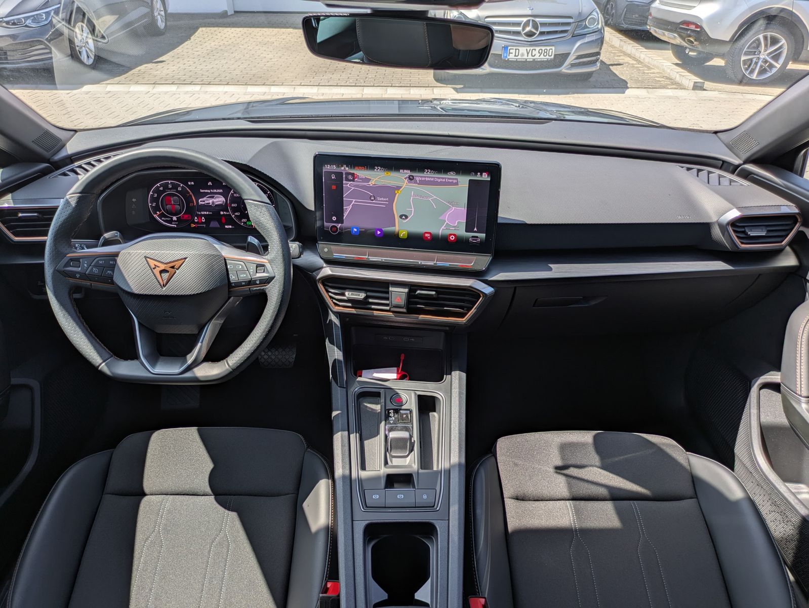 Fahrzeugabbildung CUPRA Leon 1.5 eTSI DSG MATRIX-LED*ACC*APP*KAMERA*18"