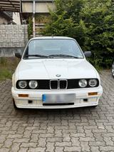 BMW E30 316i Automatik in Alpinweiß 2 - gebrauchte BMW 316 aus dem Jahr 1990