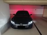 Volkswagen VW Arteon 2.0 TDI 200 PS Limousine - Volkswagen Arteon in Magdeburg