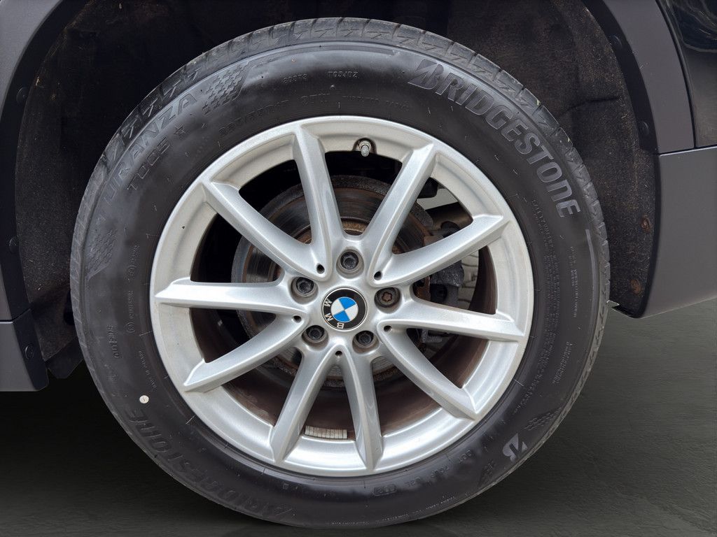 BMW X1 sDrive18d ADVANTAGE LED NAVI PANO PDC SHZ 17" foto 18
