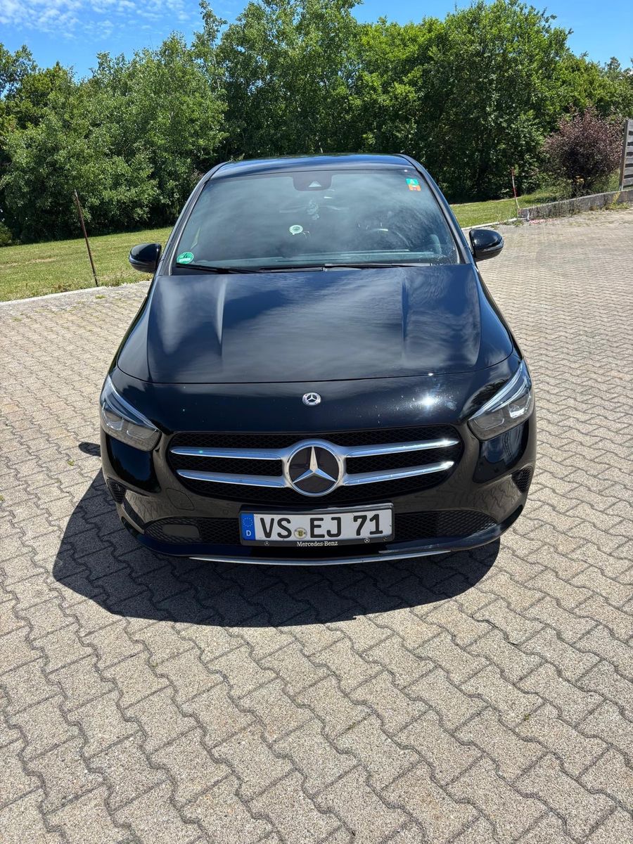 MERCEDES-BENZ B 220 d DCT -