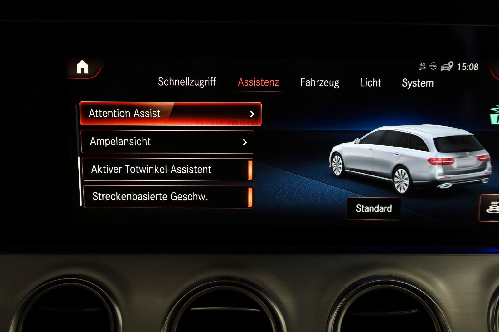 Fahrzeugabbildung Mercedes-Benz E 450 T, 4Matic,AMG Line,Panorama,360°,AHK el,WR