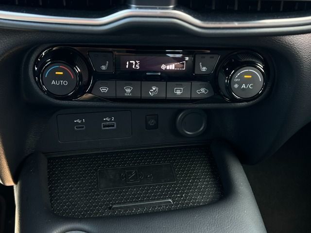 Fahrzeugabbildung Nissan Juke 1.6 Hybrid N-Connecta WP*Navi*BFS*MJ25