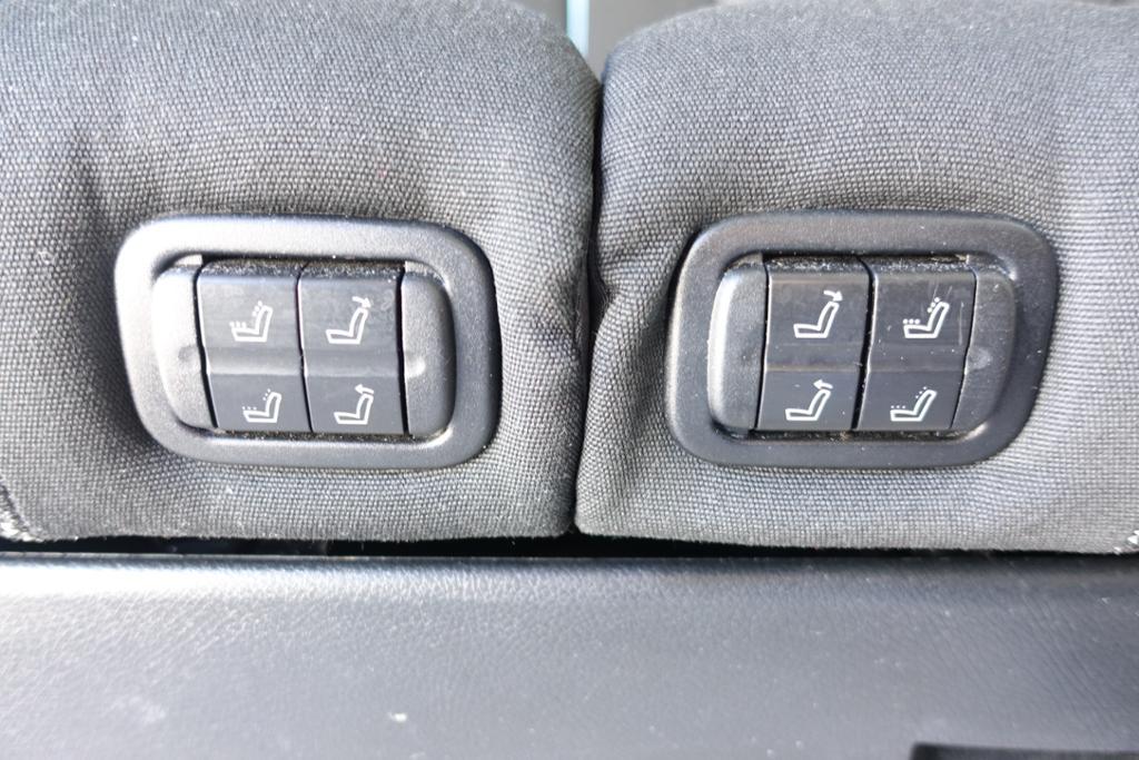 Mercedes-Benz V 220