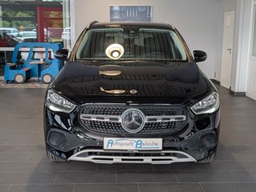 Mercedes GLA 180 - 4