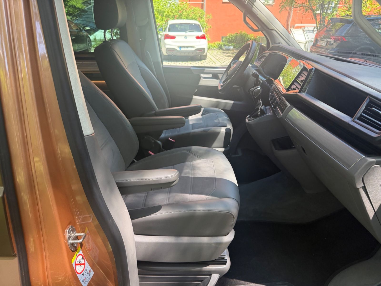 Volkswagen T6 California Vollstausstattung foto 8
