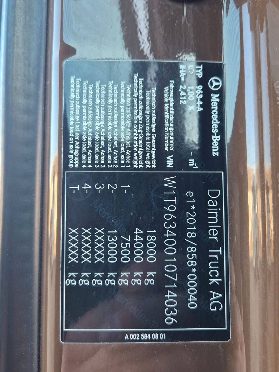 Fahrzeugabbildung Mercedes-Benz Actros 1848 LS Öl-Retarder Standklima BigSpace