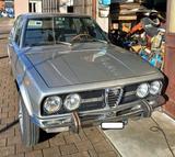 Alfa Romeo ALFA ROMEO Alfetta 1800 - graue Alfa Romeo Alfetta