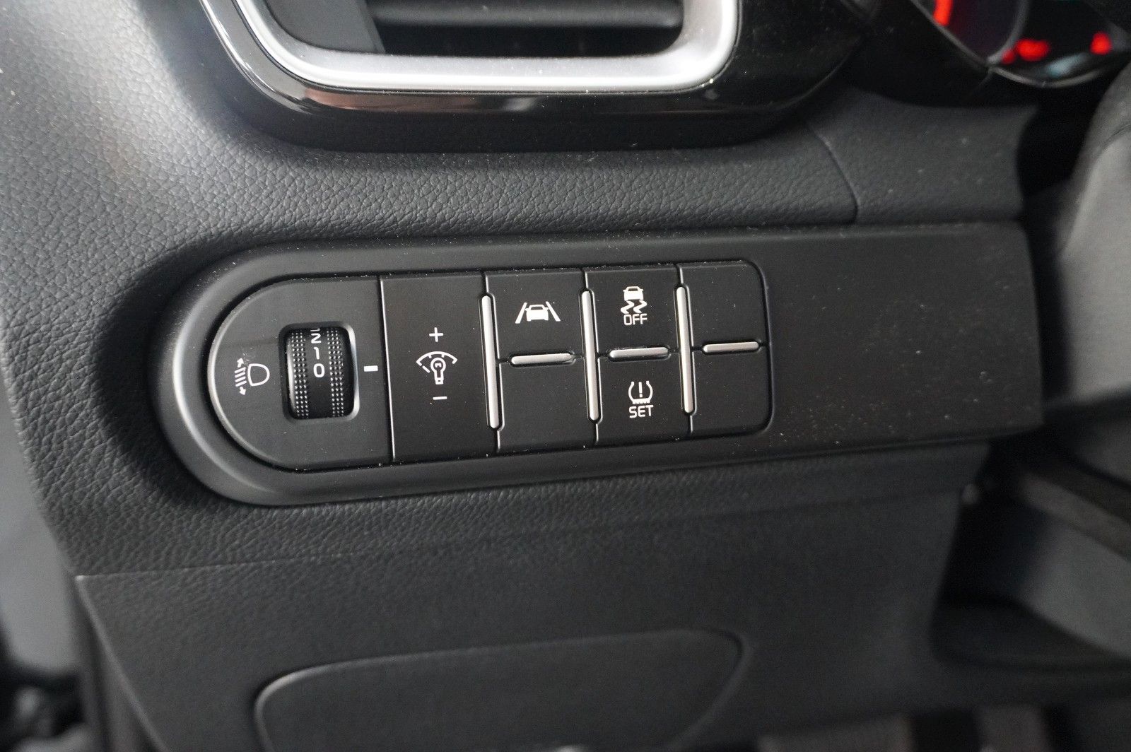 Fahrzeugabbildung Kia cee'd Sportswagon 1.6 CRDI DCT NAVI/LED/KAMERA