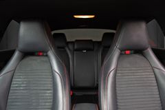 MERCEDES-BENZ CLA 45 AMG 4Matic*Bi-Xenon*Kamera*Navi*18"*